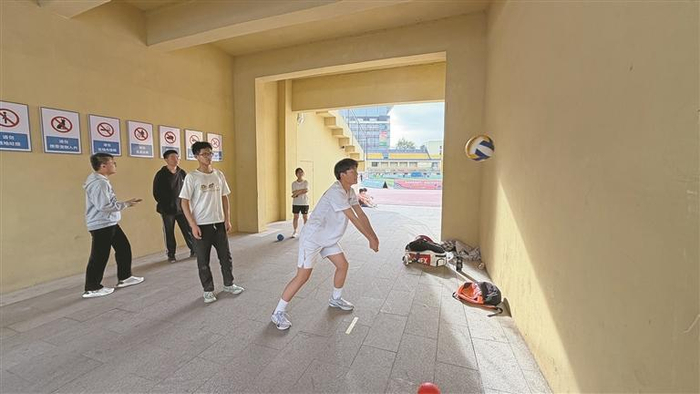 开云电竞大平台-西安：多方护航   少年逐梦|体育场|西安市人民体育场|体育中考|西安市|陕西省_新浪新闻